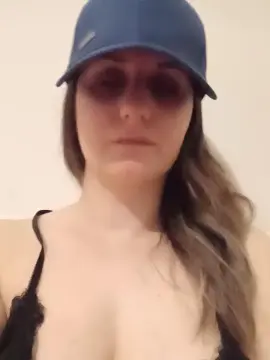 Cam4 Live Porn of Elina94