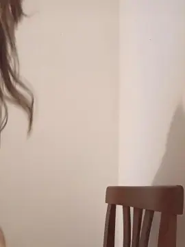 Cam4 Sex Chat of Elina94