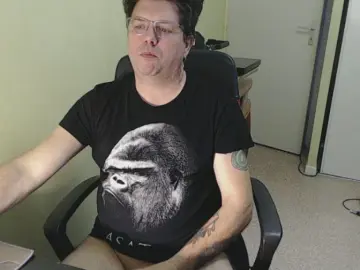 Mistercoeur from cam4