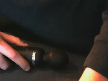 nakedballs85 from cam4