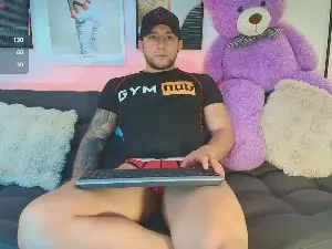Cam4 Live Sex Cam of Andrew_wallker