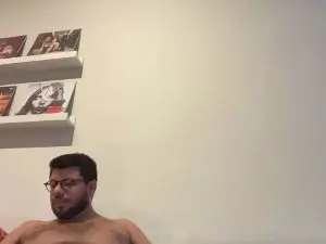 Cam4 Sex Chat of BearFuckersRJ