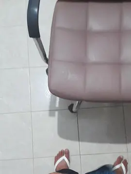 Cam4 Live Sex Cam of Morenodiscret35