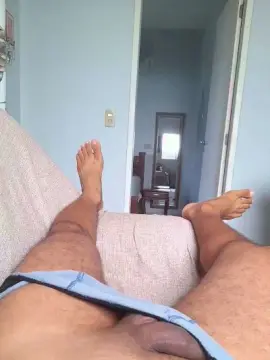 Cam4 Adult Webcam of Morenodiscret35