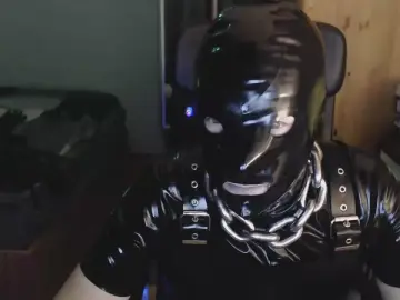 Cam4 Nude Webcam of Rubber_Sk8er