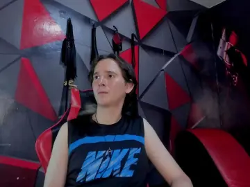 Cam4 Live Sex Cam of Aaron_LatinMen2