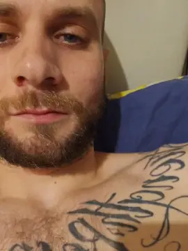 Cam4 Watch Live Sex Cams of Andyyy199