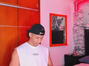 Aaron_Kait from cam4