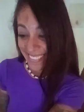 Cam4 Free Live Porn of Ninabombaxxx