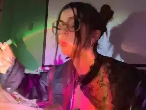 Cam4 Sex Chat of Kaaaya69