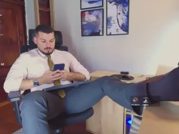 Cam4 Watch Live Sex Cams of HenryBenso