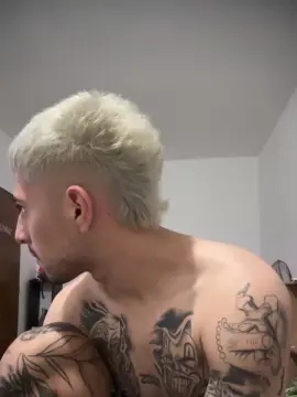 Cam4 Live Sex Cam of demoniiiojoaqu5