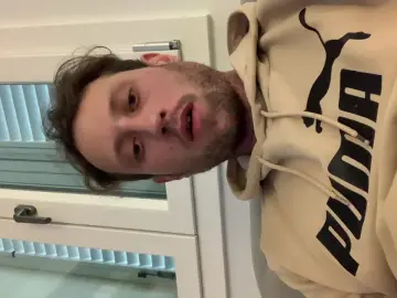 Cam4 Live Sex Cam of andreatoledo