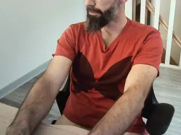 Cam4 Live Porn of frenchtruker007