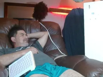 Cam4 Live Sex Cam of HughJanis