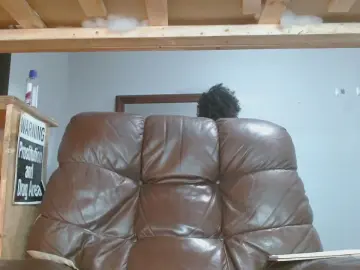 Cam4 Live Sex of HughJanis