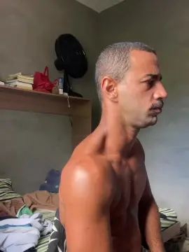 PretoMineiro from cam4