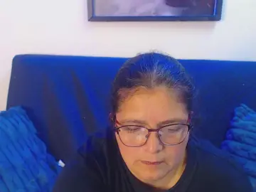 Cam4 Free Live Porn of Linda_banks_