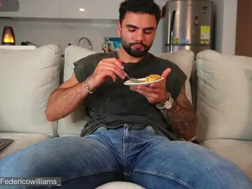 Cam4 Free Live Porn of kingwilliams_