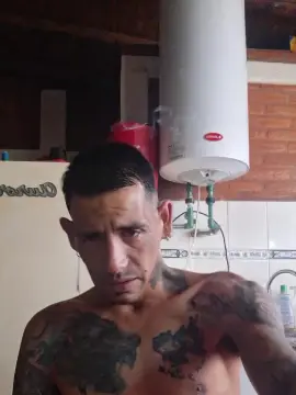 Cam4 Live Porn of maxi23_fun