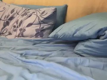 Cam4 Watch Live Sex Cams of noir_poison1