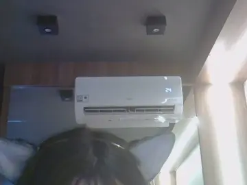 Cam4 Live Sex of SkinnyKittenCam