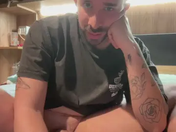 Cam4 Sex Chat of Italian_boy98