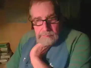 hairy363dick from cam4