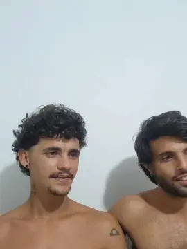 Cam4 Watch Live Sex Cams of Levi_Henrique