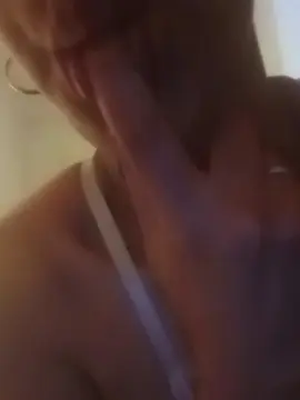 Cam4 Free Live Porn of Miluu1