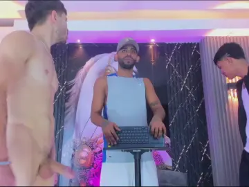 Cam4 Watch Live Sex Cams of Dominic_Max