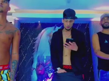 Cam4 Live Sex of Dominic_Max