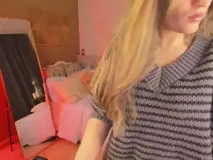 KylieMellow from cam4