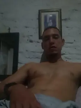 Cam4 Live Porn of MiltonA