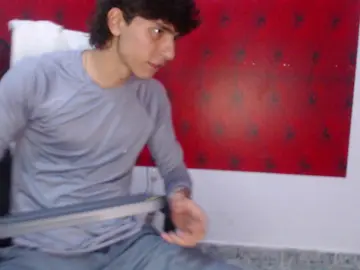 Cam4 Free Live Porn of Bryant_Connor