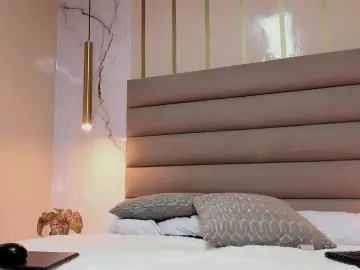 Cam4 Live Sex of Bella1_