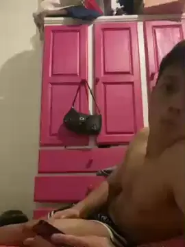 Cam4 Nude Webcam of Leomessi9