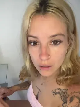 Cam4 Live Porn of Luciebeau