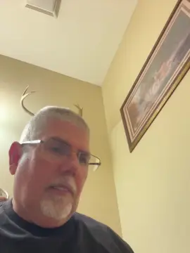 Cam4 Free Live Porn of oldman696