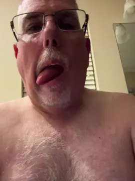 Cam4 Live Sex of oldman696