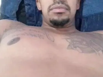 Cam4 Free Live Porn of Threem232