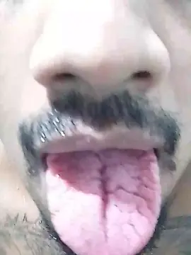 Cam4 Free Live Porn of Threem232