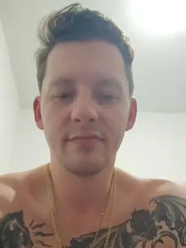 Cam4 Free Live Porn of Alemaocsabe