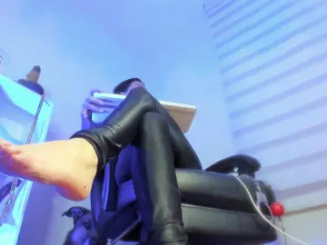 Cam4 Free Live Porn of Charlotte_joli