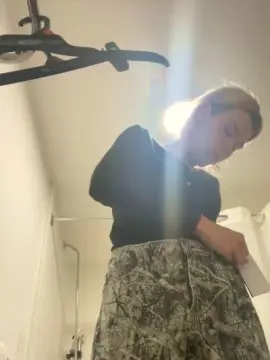 Cam4 Private Sex Chat of StrawberryBunni