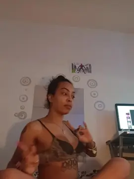 Cam4 Free Porn Cam of elleblue_sexy