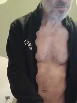Cam4 Adult Webcam of ItalSilverDaddy