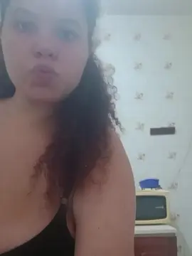 Cam4 Live Sex of RobertaRabao