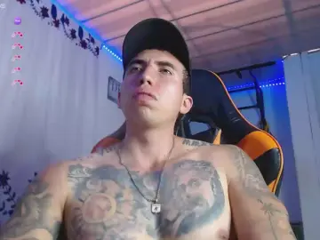 Cam4 Live Sex Cam of Adam_Hudsond