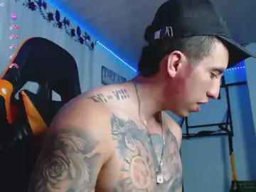 Cam4 Watch Live Sex Cams of Adam_Hudsond